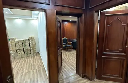 شقة - 6 غرف نوم - 4 حمامات للبيع في شارع حسن افلاطون - مساكن المهندسين - مدينة نصر - القاهرة