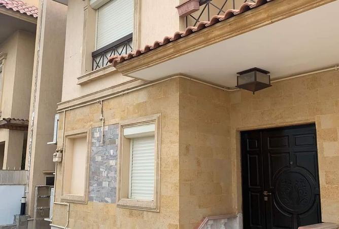 8035501 - Property Image 2