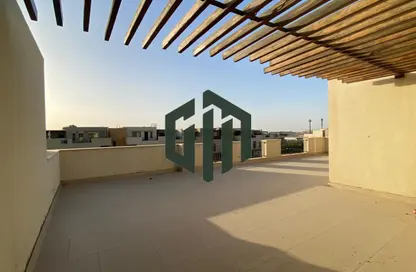 (بنتهاوس  (روف - 3 غرف نوم - 4 حمامات للايجار في سوديك ايست - الحي السادس - هليوبوليس الجديدة - القاهرة