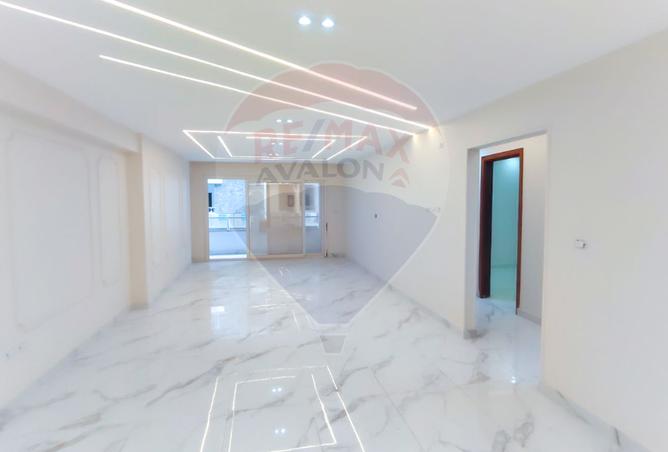 8005757 - Property Image 2