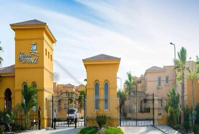 Villa - 6 Bedrooms - 5 Bathrooms for sale in Gardenia Springs - Ext North Inves Area - New Cairo City - Cairo