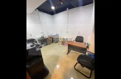 Office Space - Studio - 1 Bathroom for rent in Arkan Plaza - 26th of July Corridor - Sheikh Zayed City - Giza