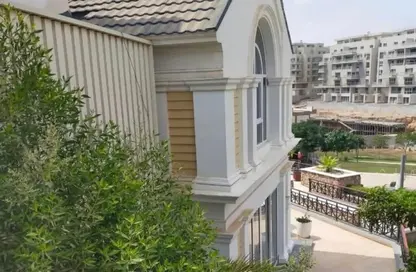 Villa - 3 Bedrooms - 3 Bathrooms for sale in Mountain View iCity October - 6 October Compounds - 6 October City - Giza