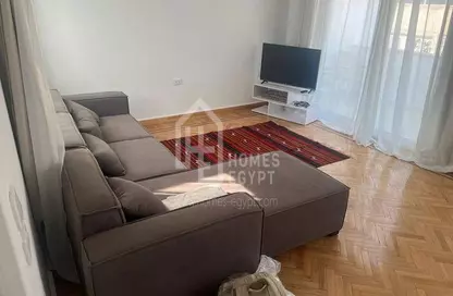 Apartment - 3 Bedrooms - 3 Bathrooms for rent in Shafik Mansour St. - Zamalek - Cairo
