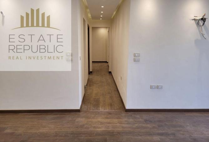 7958590 - Property Image 2