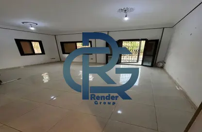 Apartment - 3 Bedrooms - 2 Bathrooms for sale in Al Gezira St. - South Investors Area - New Cairo City - Cairo
