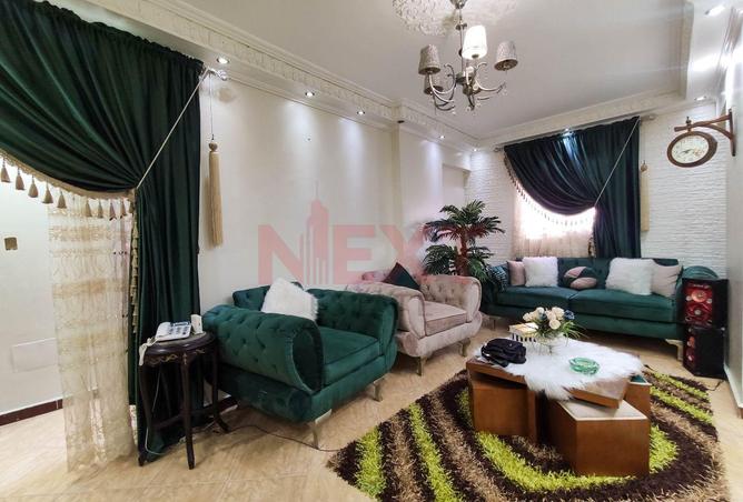 8008918 - Property Image 2