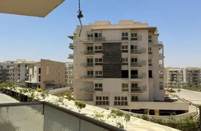 Apartment - 2 Bedrooms - 3 Bathrooms for sale in Mountain View iCity - 5th Settlement Compounds - The 5th Settlement - New Cairo City - Cairo