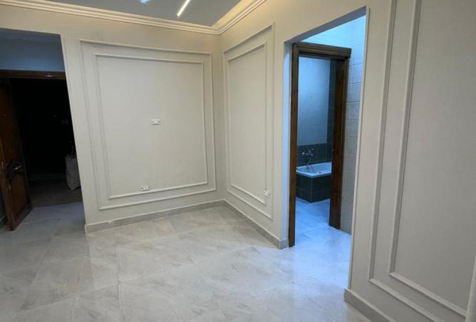 8381638 - Property Image 2