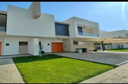 Villa - 5 Bedrooms - 4 Bathrooms for sale in Al Burouj Compound - El Shorouk Compounds - Shorouk City - Cairo
