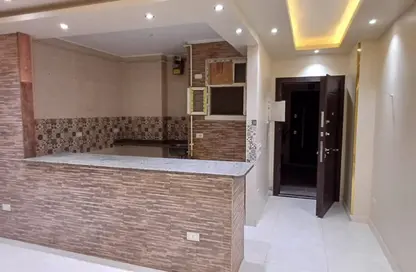 Apartment - 2 Bedrooms - 2 Bathrooms for sale in Gate 1 - Khofo - Hadayek El Ahram - Giza