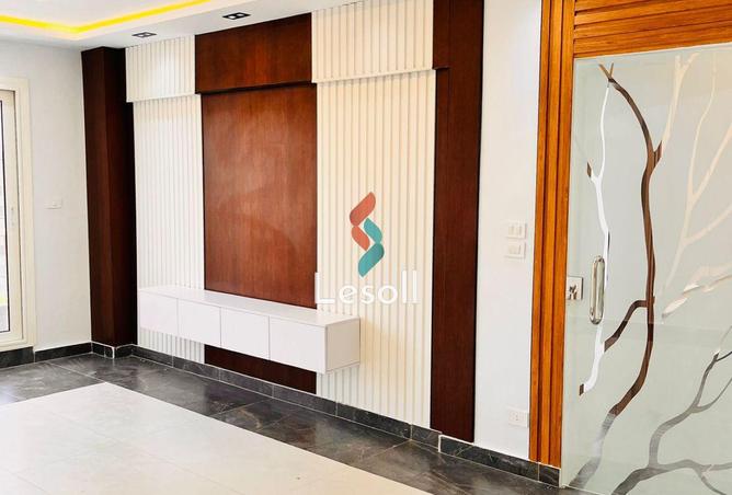 8332792 - صورة العقار 2