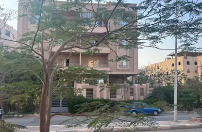 شقة - 3 غرف نوم - 2 حمامات للبيع في المجاورة الثانية - المنطقة السابعة - مدينة الشروق - القاهرة