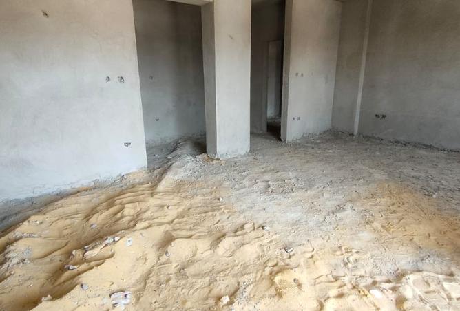 8042107 - Property Image 3