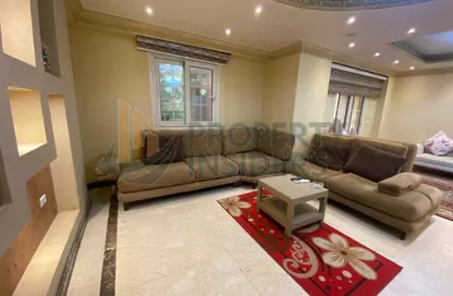 شقة - 3 غرف نوم - 3 حمامات للايجار في شارع الحسن - الدقي - الجيزة