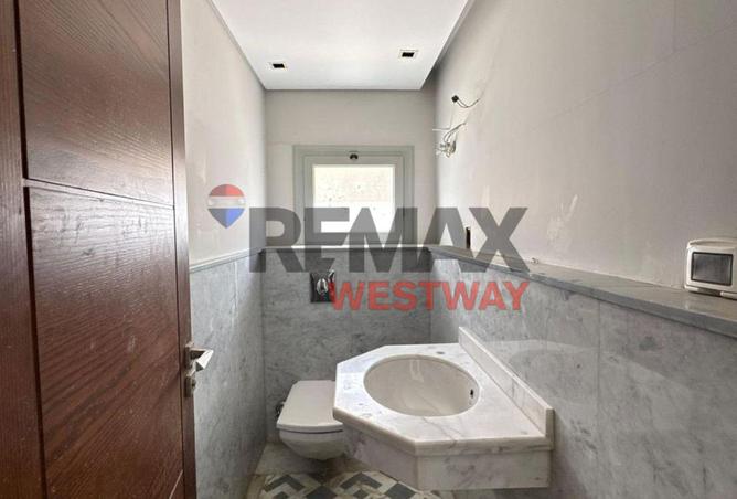 8422695 - Property Image 3