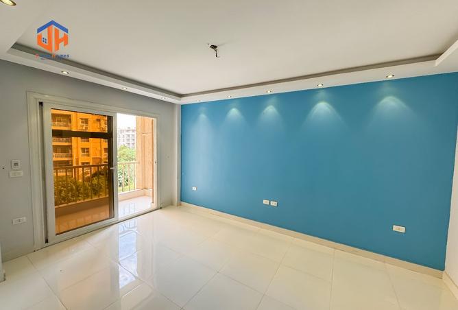 8271307 - Property Image 2