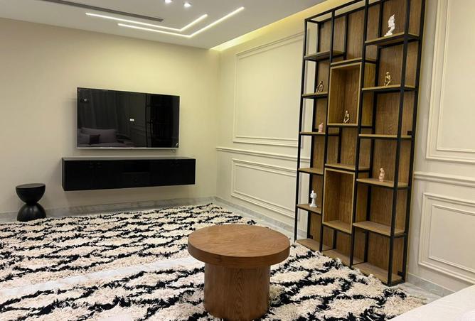 8370138 - Property Image 2