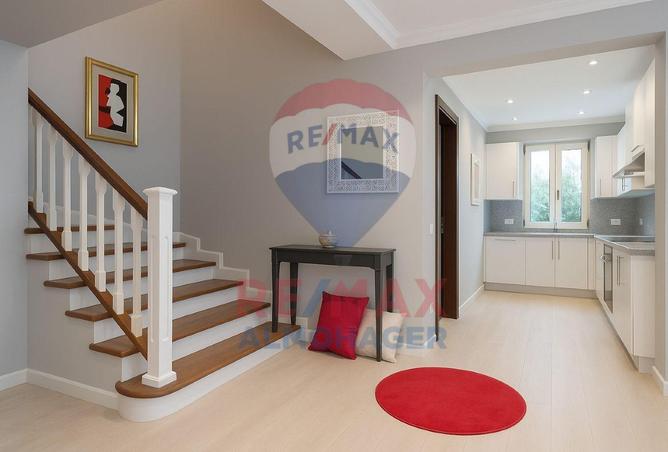 8121026 - Property Image 2