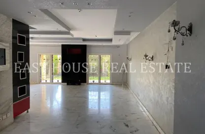 Villa - 4 Bedrooms - 3 Bathrooms for rent in Madinaty - Cairo