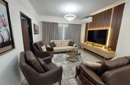 شقة - 3 غرف نوم - 3 حمامات للايجار في ذا ادريس - الحي الثاني عشر - الشيخ زايد - الجيزة