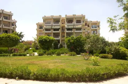 Apartment - 3 Bedrooms - 3 Bathrooms for sale in Zayed 2000 - 4th District - Sheikh Zayed City - Giza