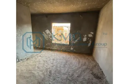 Apartment - 3 Bedrooms - 2 Bathrooms for sale in Orouba Axis - Area A - Ganoob El Acadimia - New Cairo City - Cairo