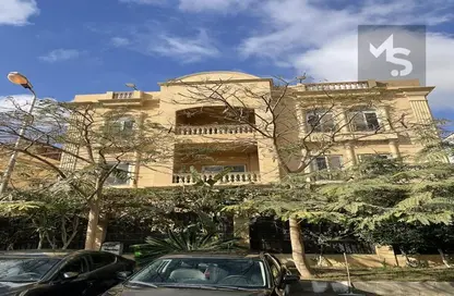 Apartment - 3 Bedrooms - 3 Bathrooms for sale in Amr Ibn Al Aas St. - Area E - Ganoob El Acadimia - New Cairo City - Cairo
