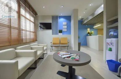 عيادة - استوديو - 1 حمام للبيع في حى اسكان الجامعه الامريكية - كمبوندات التجمع الخامس - التجمع الخامس - مدينة القاهرة الجديدة - القاهرة