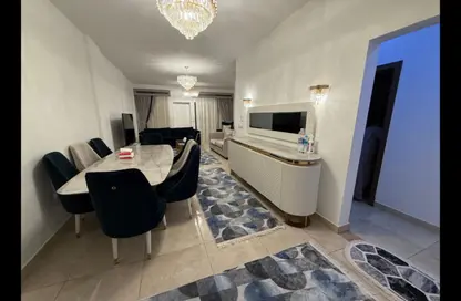 شقة - 2 غرف نوم - 2 حمامات للايجار في فيفث سكوير - التجمع الخامس - مدينة القاهرة الجديدة - القاهرة