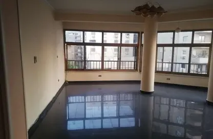 شقة - 2 غرف نوم - 2 حمامات للايجار في شارع الطيران - رابعة العدوية - مدينة نصر - القاهرة