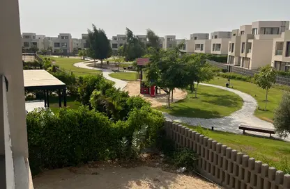 فيلا - 4 غرف نوم - 6 حمامات للايجار في كمبوند البروج - كمبوندات الشروق - مدينة الشروق - القاهرة
