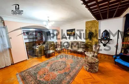 Apartment - 3 Bedrooms - 2 Bathrooms for rent in Khaleel Al Khayat Basha St. - Kafr Abdo - Roushdy - Hay Sharq - Alexandria