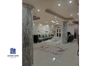 Townhouse - 7 Bedrooms - 5 Bathrooms for sale in 9th District - Sheikh Zayed City - Giza
