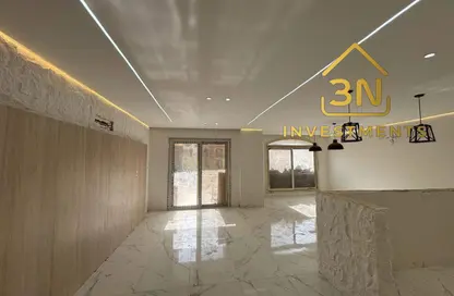 Apartment - 3 Bedrooms - 2 Bathrooms for rent in Stone Residence - 5th Settlement Compounds - The 5th Settlement - New Cairo City - Cairo