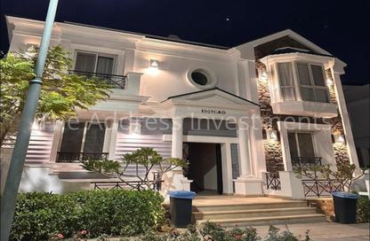 Villa - 4 Bedrooms - 3 Bathrooms for sale in Mountain View iCity - 5th Settlement Compounds - The 5th Settlement - New Cairo City - Cairo