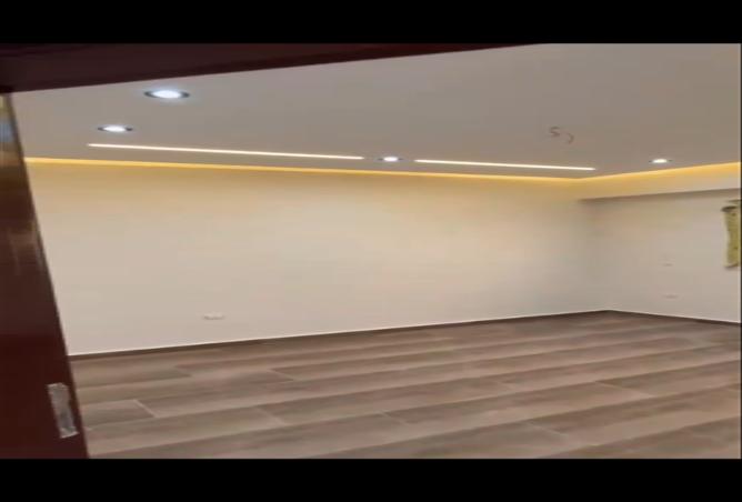 8409727 - Property Image 3