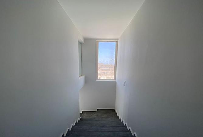 8530281 - Property Image 3