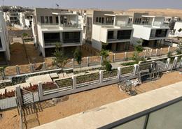 Townhouse - 4 bedrooms - 4 bathrooms for للبيع in Fifth Square - North Investors Area - New Cairo City - Cairo