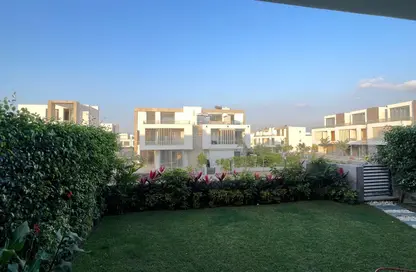 تاون هاوس - 4 غرف نوم - 4 حمامات للايجار في جولز - طريق مصر اسكندرية الصحراوي - مدينة 6 أكتوبر - الجيزة