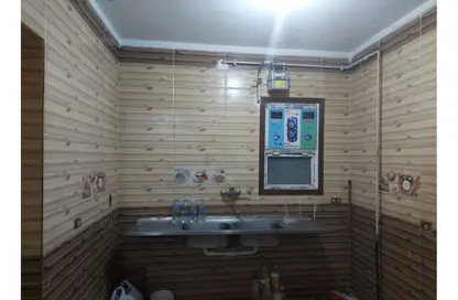 شقة - 2 غرف نوم - 1 حمام للبيع في شارع المهندس احمد كمال حمدي - الحي السادس عشر - الشيخ زايد - الجيزة