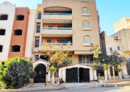 Whole Building - 8 bathrooms for للبيع in Al Tahrir Road - 2nd District - 6 October City - Giza