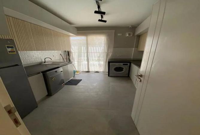 8043881 - Property Image 3