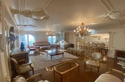 Apartment - 5 Bedrooms - 5 Bathrooms for sale in Mohamed Bahaa Al Din Al Ghouri St. - Smouha - Hay Sharq - Alexandria