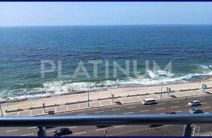 Apartment - 2 Bedrooms - 2 Bathrooms for sale in Al Geish Road - Camp Chezar - Hay Wasat - Alexandria