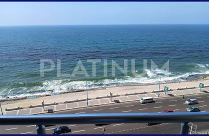 Apartment - 2 Bedrooms - 2 Bathrooms for sale in Al Geish Road - Camp Chezar - Hay Wasat - Alexandria