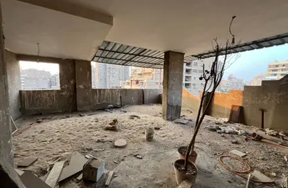 شقة - 3 غرف نوم - 3 حمامات للبيع في شارع المساحه - الدقي - الجيزة