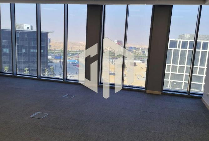 8193804 - Property Image 3