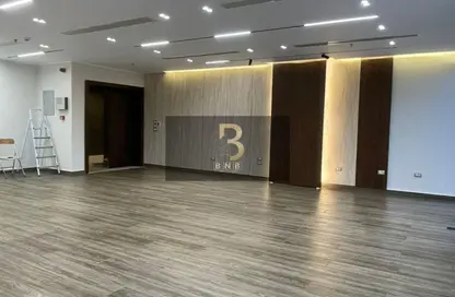 Office Space - Studio - 2 Bathrooms for rent in Hyde Park - 5th Settlement Compounds - The 5th Settlement - New Cairo City - Cairo