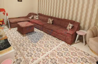 شقة - 3 غرف نوم - 1 حمام للبيع في شارع محمود العيسوي - ميامي - حي اول المنتزة - الاسكندرية